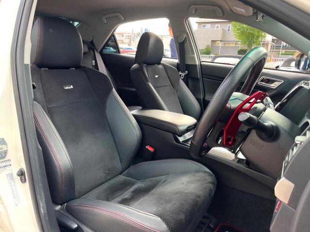 マークＸ ２５０Ｇ　Ｓパッケージ　Ｇ’ｓ　特別仕様　禁煙車　アルパインナビ　バックカメラ　純正１９インチＡＷ　レッドキャリパー　レッドチューニングサスペンション　カーボン調インパネ　革巻きステアリング　クルコン　マフラーカッター　ＥＴＣ（8枚目）