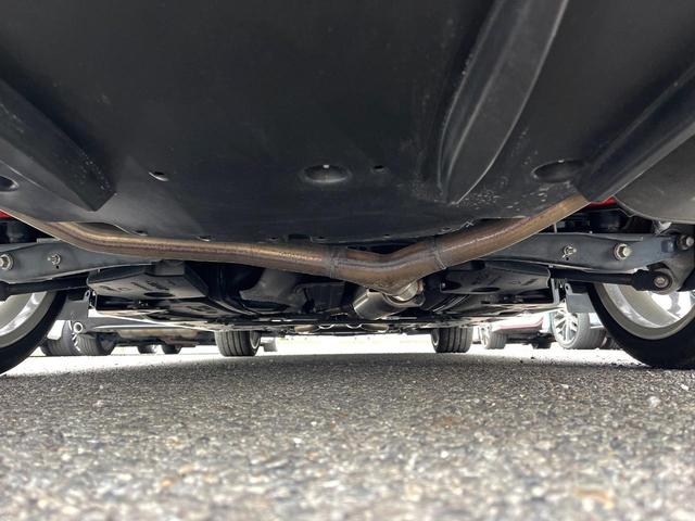 マークＸ ２５０Ｇ　Ｓパッケージ　Ｇ’ｓ　特別仕様　禁煙車　アルパインナビ　バックカメラ　純正１９インチＡＷ　レッドキャリパー　レッドチューニングサスペンション　カーボン調インパネ　革巻きステアリング　クルコン　マフラーカッター　ＥＴＣ（19枚目）