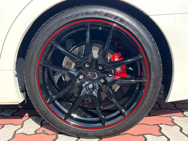 マークＸ ２５０Ｇ　Ｓパッケージ　Ｇ’ｓ　特別仕様　禁煙車　アルパインナビ　バックカメラ　純正１９インチＡＷ　レッドキャリパー　レッドチューニングサスペンション　カーボン調インパネ　革巻きステアリング　クルコン　マフラーカッター　ＥＴＣ（28枚目）