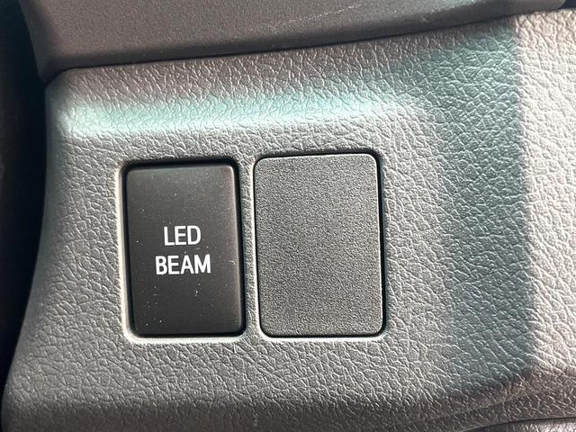 マークＸ ２５０Ｇ　Ｓパッケージ　Ｇ’ｓ　特別仕様　禁煙車　アルパインナビ　バックカメラ　純正１９インチＡＷ　レッドキャリパー　レッドチューニングサスペンション　カーボン調インパネ　革巻きステアリング　クルコン　マフラーカッター　ＥＴＣ（41枚目）