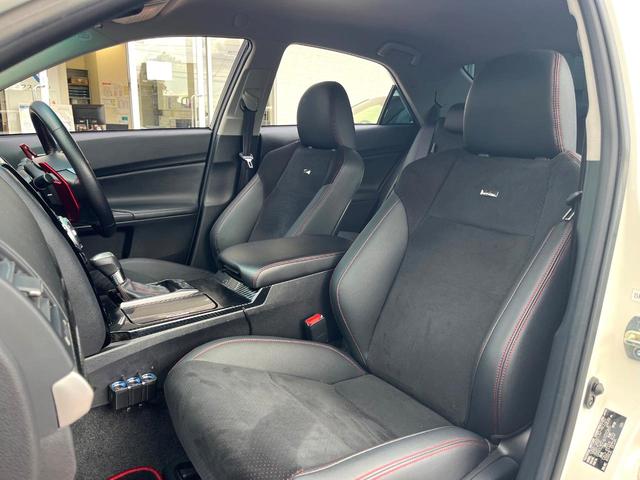 マークＸ ２５０Ｇ　Ｓパッケージ　Ｇ’ｓ　特別仕様　禁煙車　アルパインナビ　バックカメラ　純正１９インチＡＷ　レッドキャリパー　レッドチューニングサスペンション　カーボン調インパネ　革巻きステアリング　クルコン　マフラーカッター　ＥＴＣ（43枚目）