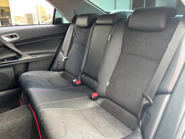 マークＸ ２５０Ｇ　Ｓパッケージ　Ｇ’ｓ　特別仕様　禁煙車　アルパインナビ　バックカメラ　純正１９インチＡＷ　レッドキャリパー　レッドチューニングサスペンション　カーボン調インパネ　革巻きステアリング　クルコン　マフラーカッター　ＥＴＣ（44枚目）