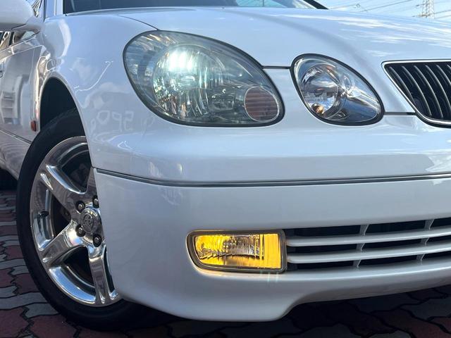 アリスト Ｖ３００ベルテックスエディション　２ＪＺ－ＧＴＥ　３．０Ｌ直６ツインターボ　後期　ムーンルーフ　黒革　シートヒーター　禁煙車　ＥＴＣ　純正１７インチＡＷ　リアスポ　革巻きステアリング　ＨＩＤヘッド　パワーシート　Ｂｌｕｅｔｏｏｔｈ（12枚目）