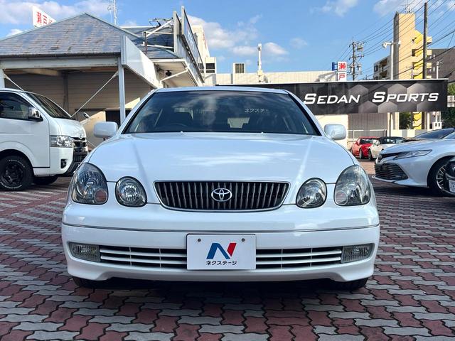 アリスト Ｖ３００ベルテックスエディション　２ＪＺ－ＧＴＥ　３．０Ｌ直６ツインターボ　後期　ムーンルーフ　黒革　シートヒーター　禁煙車　ＥＴＣ　純正１７インチＡＷ　リアスポ　革巻きステアリング　ＨＩＤヘッド　パワーシート　Ｂｌｕｅｔｏｏｔｈ（14枚目）