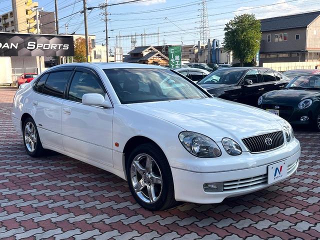 アリスト Ｖ３００ベルテックスエディション　２ＪＺ－ＧＴＥ　３．０Ｌ直６ツインターボ　後期　ムーンルーフ　黒革　シートヒーター　禁煙車　ＥＴＣ　純正１７インチＡＷ　リアスポ　革巻きステアリング　ＨＩＤヘッド　パワーシート　Ｂｌｕｅｔｏｏｔｈ（16枚目）