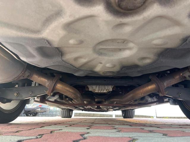 アリスト Ｖ３００ベルテックスエディション　２ＪＺ－ＧＴＥ　３．０Ｌ直６ツインターボ　後期　ムーンルーフ　黒革　シートヒーター　禁煙車　ＥＴＣ　純正１７インチＡＷ　リアスポ　革巻きステアリング　ＨＩＤヘッド　パワーシート　Ｂｌｕｅｔｏｏｔｈ（19枚目）