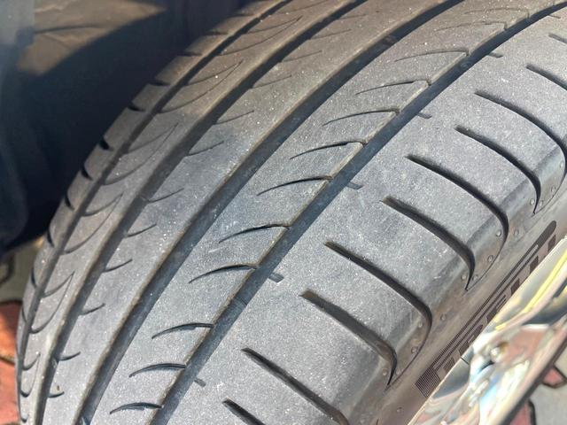 アリスト Ｖ３００ベルテックスエディション　２ＪＺ－ＧＴＥ　３．０Ｌ直６ツインターボ　後期　ムーンルーフ　黒革　シートヒーター　禁煙車　ＥＴＣ　純正１７インチＡＷ　リアスポ　革巻きステアリング　ＨＩＤヘッド　パワーシート　Ｂｌｕｅｔｏｏｔｈ（33枚目）