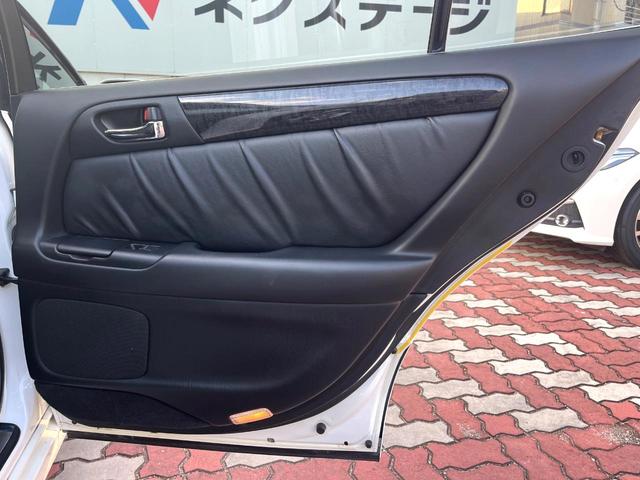 アリスト Ｖ３００ベルテックスエディション　２ＪＺ－ＧＴＥ　３．０Ｌ直６ツインターボ　後期　ムーンルーフ　黒革　シートヒーター　禁煙車　ＥＴＣ　純正１７インチＡＷ　リアスポ　革巻きステアリング　ＨＩＤヘッド　パワーシート　Ｂｌｕｅｔｏｏｔｈ（36枚目）