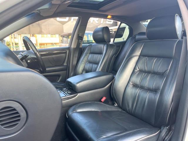 アリスト Ｖ３００ベルテックスエディション　２ＪＺ－ＧＴＥ　３．０Ｌ直６ツインターボ　後期　ムーンルーフ　黒革　シートヒーター　禁煙車　ＥＴＣ　純正１７インチＡＷ　リアスポ　革巻きステアリング　ＨＩＤヘッド　パワーシート　Ｂｌｕｅｔｏｏｔｈ（38枚目）