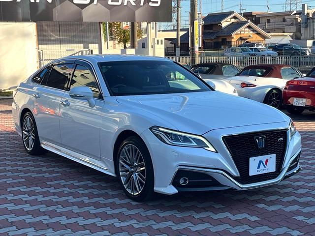 クラウンハイブリッド ＲＳ　後期　１オーナー　禁煙車　ＢＳＭ　ＲＣＴＡ　３眼ＬＥＤヘッド　１２．３インチメーカーナビ　バックカメラ　スーパーライブ　ハーフレザー　シートヒーター　革巻きステアリング　ステアリングヒーター　ＥＴＣ（16枚目）