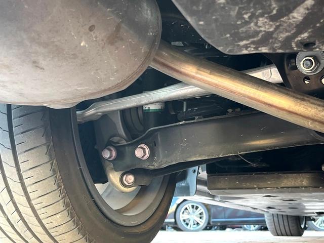 クラウンハイブリッド ＲＳ　後期　１オーナー　禁煙車　ＢＳＭ　ＲＣＴＡ　３眼ＬＥＤヘッド　１２．３インチメーカーナビ　バックカメラ　スーパーライブ　ハーフレザー　シートヒーター　革巻きステアリング　ステアリングヒーター　ＥＴＣ（21枚目）