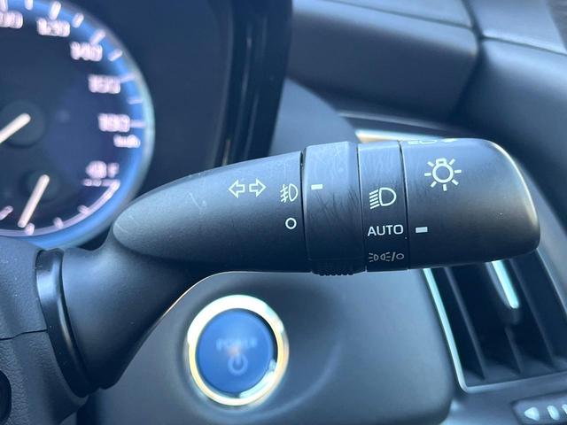 クラウンハイブリッド ＲＳ　後期　１オーナー　禁煙車　ＢＳＭ　ＲＣＴＡ　３眼ＬＥＤヘッド　１２．３インチメーカーナビ　バックカメラ　スーパーライブ　ハーフレザー　シートヒーター　革巻きステアリング　ステアリングヒーター　ＥＴＣ（43枚目）