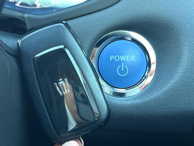 クラウンハイブリッド ＲＳ　後期　１オーナー　禁煙車　ＢＳＭ　ＲＣＴＡ　３眼ＬＥＤヘッド　１２．３インチメーカーナビ　バックカメラ　スーパーライブ　ハーフレザー　シートヒーター　革巻きステアリング　ステアリングヒーター　ＥＴＣ（58枚目）