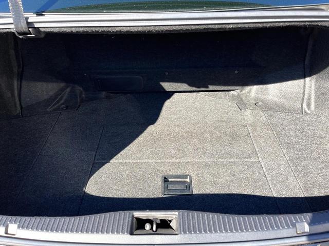 クラウンハイブリッド アスリートＳ　Ｊ－フロンティアリミテッド　後期　黒革　シートベンチレーション　純正ＯＰ１８インチＡＷ　レークル　プリクラ　純正ＳＤナビ　ＬＥＤヘッド　バックカメラ　ウッドコンビステアリング　パワーシート　アルミペダル　ＥＴＣ　禁煙車（10枚目）