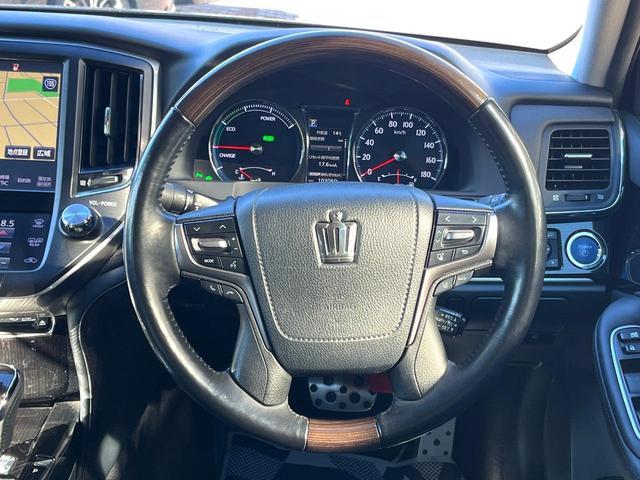 クラウンハイブリッド アスリートＳ　Ｊ－フロンティアリミテッド　後期　黒革　シートベンチレーション　純正ＯＰ１８インチＡＷ　レークル　プリクラ　純正ＳＤナビ　ＬＥＤヘッド　バックカメラ　ウッドコンビステアリング　パワーシート　アルミペダル　ＥＴＣ　禁煙車（11枚目）