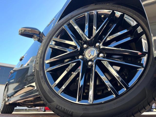 クラウンハイブリッド アスリートＳ　Ｊ－フロンティアリミテッド　後期　黒革　シートベンチレーション　純正ＯＰ１８インチＡＷ　レークル　プリクラ　純正ＳＤナビ　ＬＥＤヘッド　バックカメラ　ウッドコンビステアリング　パワーシート　アルミペダル　ＥＴＣ　禁煙車（13枚目）