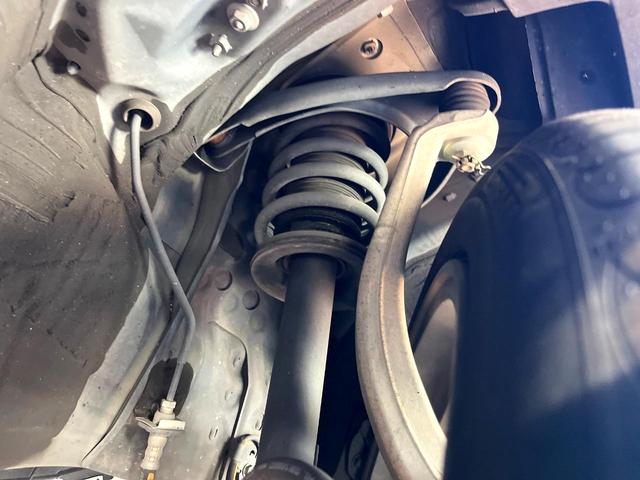 クラウンハイブリッド アスリートＳ　Ｊ－フロンティアリミテッド　後期　黒革　シートベンチレーション　純正ＯＰ１８インチＡＷ　レークル　プリクラ　純正ＳＤナビ　ＬＥＤヘッド　バックカメラ　ウッドコンビステアリング　パワーシート　アルミペダル　ＥＴＣ　禁煙車（20枚目）