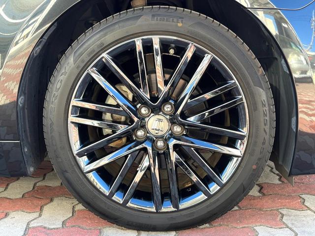 クラウンハイブリッド アスリートＳ　Ｊ－フロンティアリミテッド　後期　黒革　シートベンチレーション　純正ＯＰ１８インチＡＷ　レークル　プリクラ　純正ＳＤナビ　ＬＥＤヘッド　バックカメラ　ウッドコンビステアリング　パワーシート　アルミペダル　ＥＴＣ　禁煙車（27枚目）