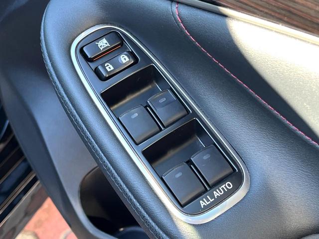 クラウンハイブリッド アスリートＳ　Ｊ－フロンティアリミテッド　後期　黒革　シートベンチレーション　純正ＯＰ１８インチＡＷ　レークル　プリクラ　純正ＳＤナビ　ＬＥＤヘッド　バックカメラ　ウッドコンビステアリング　パワーシート　アルミペダル　ＥＴＣ　禁煙車（36枚目）