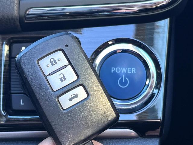 クラウンハイブリッド アスリートＳ　Ｊ－フロンティアリミテッド　後期　黒革　シートベンチレーション　純正ＯＰ１８インチＡＷ　レークル　プリクラ　純正ＳＤナビ　ＬＥＤヘッド　バックカメラ　ウッドコンビステアリング　パワーシート　アルミペダル　ＥＴＣ　禁煙車（56枚目）