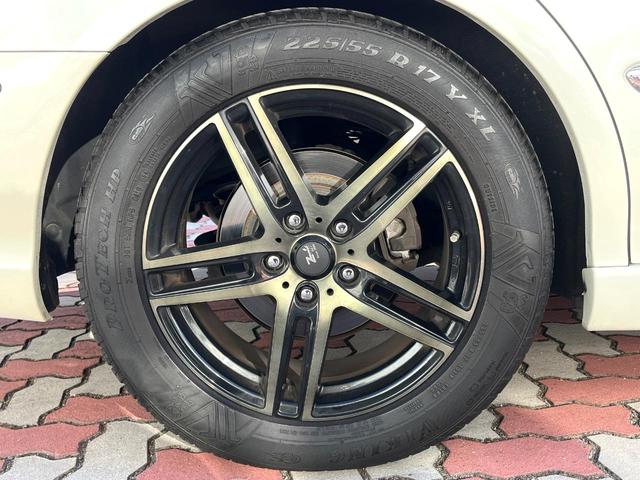 シーマ ４５０ＸＶ　シートヒーター　白革　クルコン　バックカメラ　ＨＩＤヘッド　オートライト　１７インチＡＷ　メモリー付きパワーシート　ウッドコンビステアリング　オートエアコン　オートワイパー　ＥＴＣ（29枚目）