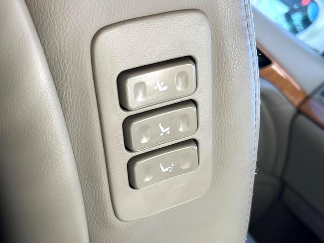 シーマ ４５０ＸＶ　シートヒーター　白革　クルコン　バックカメラ　ＨＩＤヘッド　オートライト　１７インチＡＷ　メモリー付きパワーシート　ウッドコンビステアリング　オートエアコン　オートワイパー　ＥＴＣ（36枚目）