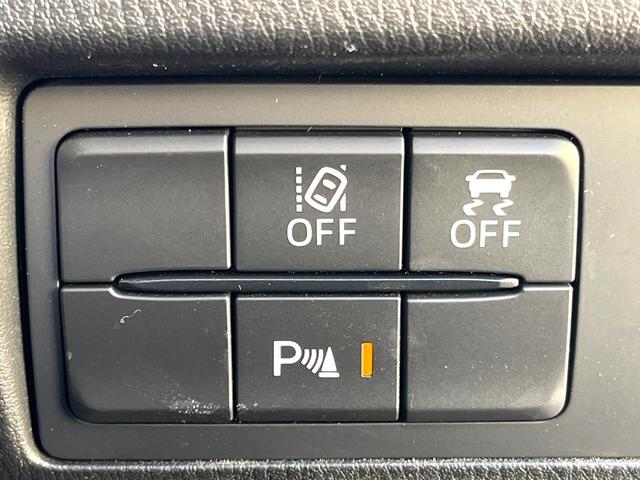 ロードスター ＲＳ　バックカメラ　ＢＯＳＥサウンド　衝突被害軽減システム　禁煙車　ハーフレザーシート　全席シートヒーター　コーナーセンサー　スマートキー　ＬＥＤヘッド　ビルトインＥＴＣ　クルコン　純正１６インチアルミ（9枚目）