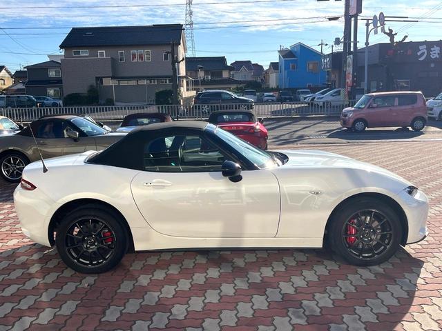 ロードスター ＲＳ　バックカメラ　ＢＯＳＥサウンド　衝突被害軽減システム　禁煙車　ハーフレザーシート　全席シートヒーター　コーナーセンサー　スマートキー　ＬＥＤヘッド　ビルトインＥＴＣ　クルコン　純正１６インチアルミ（24枚目）