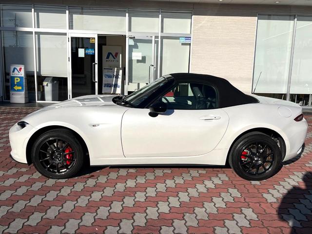 ロードスター ＲＳ　バックカメラ　ＢＯＳＥサウンド　衝突被害軽減システム　禁煙車　ハーフレザーシート　全席シートヒーター　コーナーセンサー　スマートキー　ＬＥＤヘッド　ビルトインＥＴＣ　クルコン　純正１６インチアルミ（26枚目）