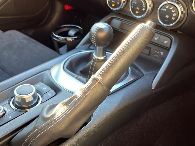 ロードスター ＲＳ　バックカメラ　ＢＯＳＥサウンド　衝突被害軽減システム　禁煙車　ハーフレザーシート　全席シートヒーター　コーナーセンサー　スマートキー　ＬＥＤヘッド　ビルトインＥＴＣ　クルコン　純正１６インチアルミ（52枚目）