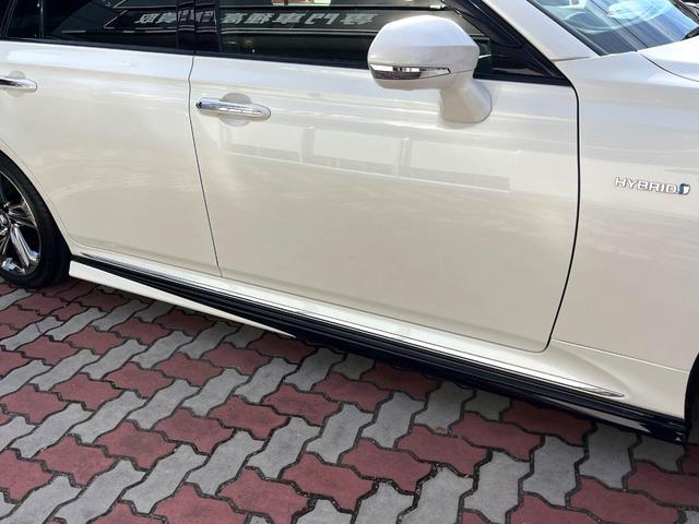 クラウンハイブリッド ＲＳ　禁煙車　ＴＲＤエアロ（Ｆ／Ｓ／Ｒ／リアスポ）　カラーＨＵＤ　ＢＳＭ　レークル　プリクラ　純正１８インチＡＷ　ＬＥＤヘッド　革巻きステアリング　シートヒーター　ファブリックシート　バックカメラ　ＥＴＣ（34枚目）