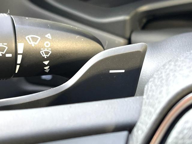 クラウンハイブリッド ＲＳ　禁煙車　ＴＲＤエアロ（Ｆ／Ｓ／Ｒ／リアスポ）　カラーＨＵＤ　ＢＳＭ　レークル　プリクラ　純正１８インチＡＷ　ＬＥＤヘッド　革巻きステアリング　シートヒーター　ファブリックシート　バックカメラ　ＥＴＣ（47枚目）