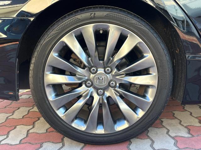 レジェンド ベースグレード 禁煙車 無限エアロ サンルーフ Krellサウンド 全周囲カメラ ベンチレーション 黒革 レークル HUD CMBS 純正19インチAW 革巻きステアリング LEDヘッド パワーシート パドルシフト(29枚目)