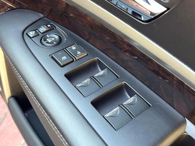 レジェンド ベースグレード 禁煙車 無限エアロ サンルーフ Krellサウンド 全周囲カメラ ベンチレーション 黒革 レークル HUD CMBS 純正19インチAW 革巻きステアリング LEDヘッド パワーシート パドルシフト(43枚目)