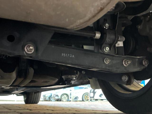 ８６ ＧＴ　後期　禁煙車　クルコン　パドルシフト　純正１７インチＡＷ　ＬＥＤヘッド　バックカメラ　革巻きステアリング　ファブリックシート　オートエアコン　スマートキー　リアフォグ　アルミペダル　オートライト（22枚目）