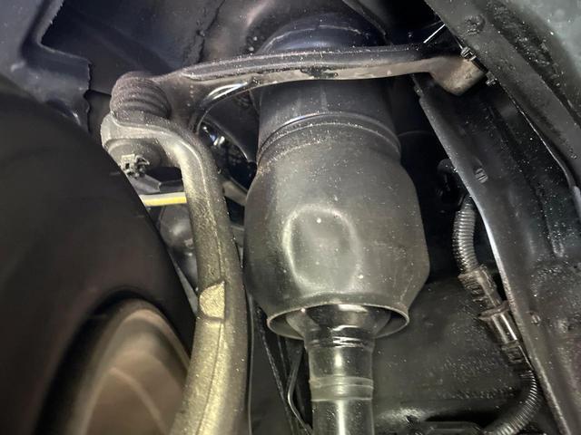 セルシオ Ｃ仕様　インテリアセレクション　後期　Ｖ８　メーカーナビ　バックカメラ　ムーンルーフ　セミアニリン革　全席パワーシート　全席シートヒーター　シートベンチレーション　ウッドコンビステアリング　純正１７インチＡＷ　ＨＩＤヘッド　クルコン（20枚目）