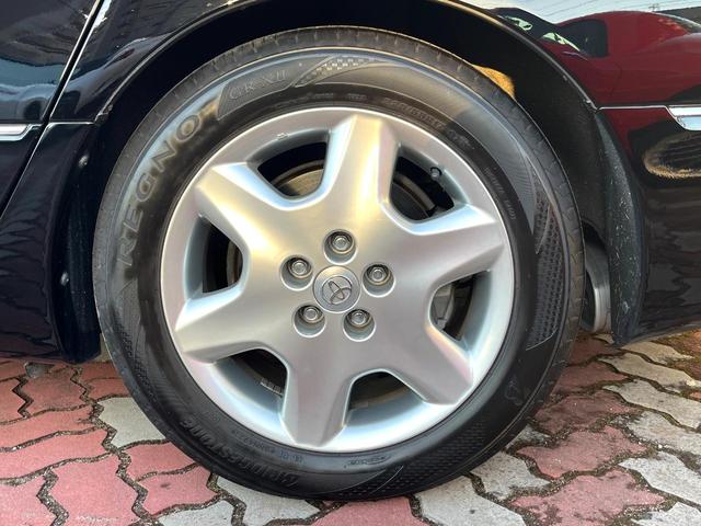 セルシオ Ｃ仕様　インテリアセレクション　後期　Ｖ８　メーカーナビ　バックカメラ　ムーンルーフ　セミアニリン革　全席パワーシート　全席シートヒーター　シートベンチレーション　ウッドコンビステアリング　純正１７インチＡＷ　ＨＩＤヘッド　クルコン（42枚目）