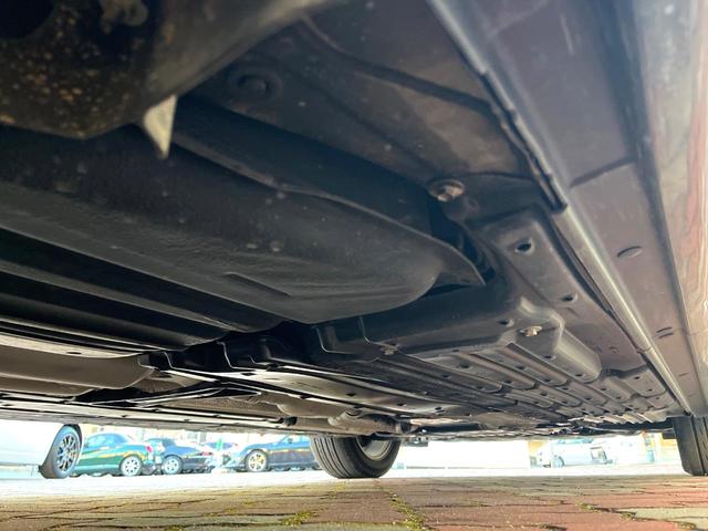 セルシオ Ｃ仕様　インテリアセレクション　後期　Ｖ８　メーカーナビ　バックカメラ　ムーンルーフ　セミアニリン革　全席パワーシート　全席シートヒーター　シートベンチレーション　ウッドコンビステアリング　純正１７インチＡＷ　ＨＩＤヘッド　クルコン（44枚目）