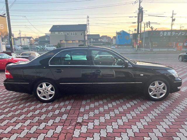 セルシオ Ｃ仕様　インテリアセレクション　後期　Ｖ８　メーカーナビ　バックカメラ　ムーンルーフ　セミアニリン革　全席パワーシート　全席シートヒーター　シートベンチレーション　ウッドコンビステアリング　純正１７インチＡＷ　ＨＩＤヘッド　クルコン（47枚目）