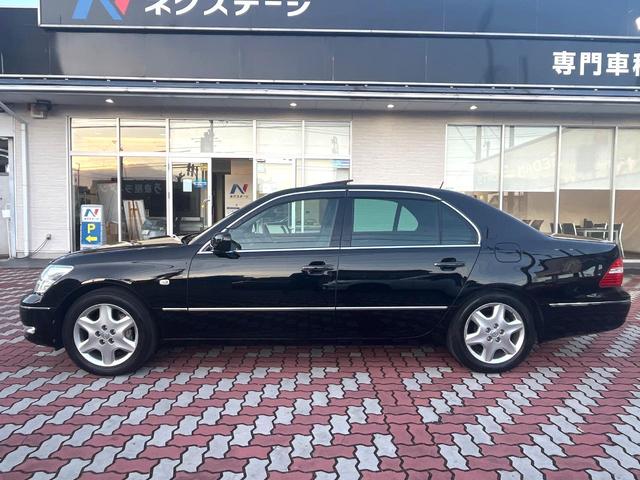 セルシオ Ｃ仕様　インテリアセレクション　後期　Ｖ８　メーカーナビ　バックカメラ　ムーンルーフ　セミアニリン革　全席パワーシート　全席シートヒーター　シートベンチレーション　ウッドコンビステアリング　純正１７インチＡＷ　ＨＩＤヘッド　クルコン（49枚目）