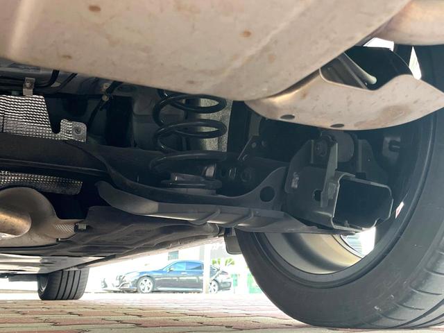 ＭＡＺＤＡ３ファストバック １５Ｓ　１００周年特別記念車　６ＭＴ　禁煙車　ＢＯＳＥサウンド　全周囲カメラ　赤革　シートヒーター　パワーシート　クルージングトラフィックサポート　アダプティブＬＥＤヘッド　革巻きステアリング　ステアリングヒーター　専用ボディ色（22枚目）