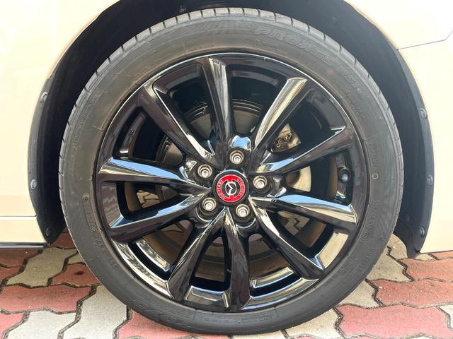 ＭＡＺＤＡ３ファストバック １５Ｓ　１００周年特別記念車　６ＭＴ　禁煙車　ＢＯＳＥサウンド　全周囲カメラ　赤革　シートヒーター　パワーシート　クルージングトラフィックサポート　アダプティブＬＥＤヘッド　革巻きステアリング　ステアリングヒーター　専用ボディ色（27枚目）