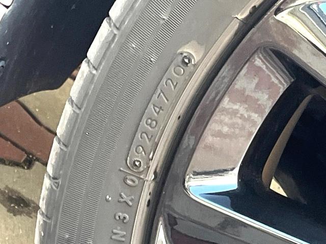 ＭＡＺＤＡ３ファストバック １５Ｓ　１００周年特別記念車　６ＭＴ　禁煙車　ＢＯＳＥサウンド　全周囲カメラ　赤革　シートヒーター　パワーシート　クルージングトラフィックサポート　アダプティブＬＥＤヘッド　革巻きステアリング　ステアリングヒーター　専用ボディ色（28枚目）