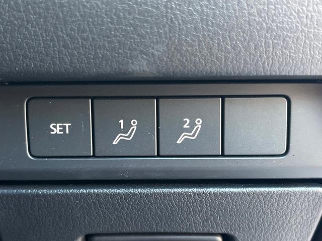 ＭＡＺＤＡ３ファストバック １５Ｓ　１００周年特別記念車　６ＭＴ　禁煙車　ＢＯＳＥサウンド　全周囲カメラ　赤革　シートヒーター　パワーシート　クルージングトラフィックサポート　アダプティブＬＥＤヘッド　革巻きステアリング　ステアリングヒーター　専用ボディ色（38枚目）