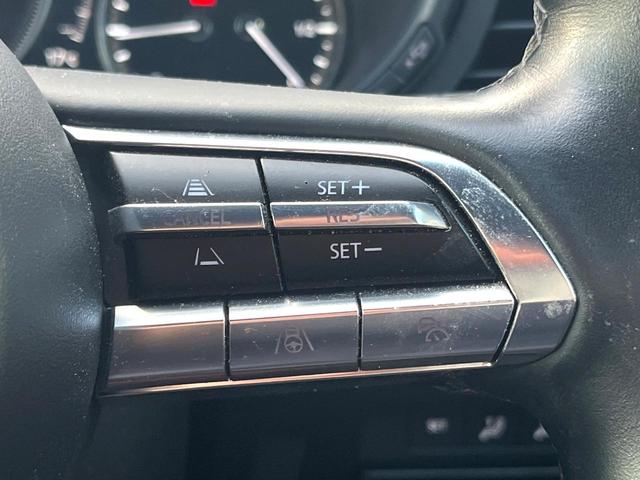 ＭＡＺＤＡ３ファストバック １５Ｓ　１００周年特別記念車　６ＭＴ　禁煙車　ＢＯＳＥサウンド　全周囲カメラ　赤革　シートヒーター　パワーシート　クルージングトラフィックサポート　アダプティブＬＥＤヘッド　革巻きステアリング　ステアリングヒーター　専用ボディ色（39枚目）