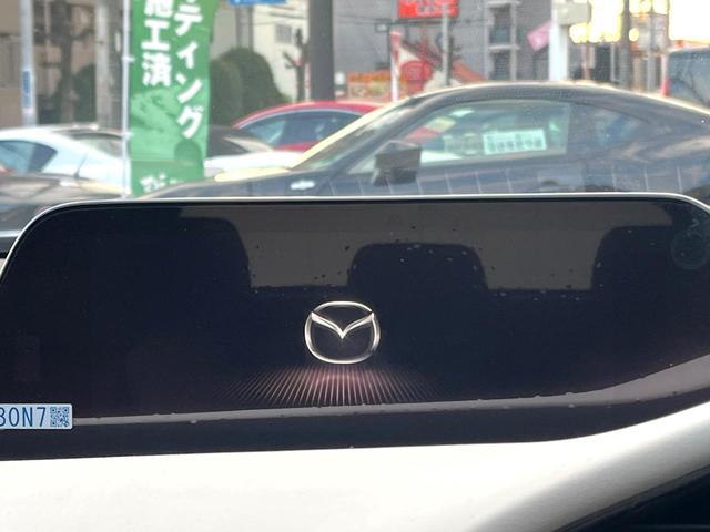ＭＡＺＤＡ３ファストバック １５Ｓ　１００周年特別記念車　６ＭＴ　禁煙車　ＢＯＳＥサウンド　全周囲カメラ　赤革　シートヒーター　パワーシート　クルージングトラフィックサポート　アダプティブＬＥＤヘッド　革巻きステアリング　ステアリングヒーター　専用ボディ色（56枚目）