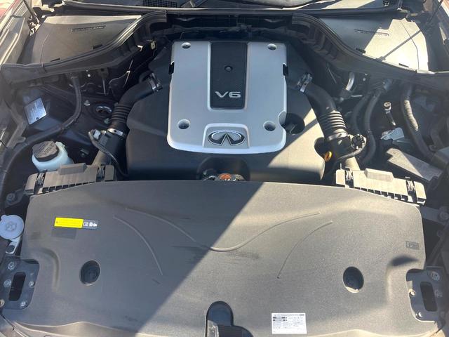 フーガ ２５０ＶＩＰ　後期　ＢＯＳＥサラウンドサウンド　ベージュ革　ベージュ革調ドアアームレスト　禁煙車　全席シートヒーター　全席パワーシート　電動サンシェード　全周囲　メーカーナビ　純正１８インチＡＷ　ＬＥＤヘッド（18枚目）