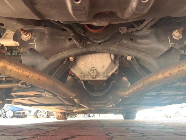 フーガ ２５０ＶＩＰ　後期　ＢＯＳＥサラウンドサウンド　ベージュ革　ベージュ革調ドアアームレスト　禁煙車　全席シートヒーター　全席パワーシート　電動サンシェード　全周囲　メーカーナビ　純正１８インチＡＷ　ＬＥＤヘッド（19枚目）