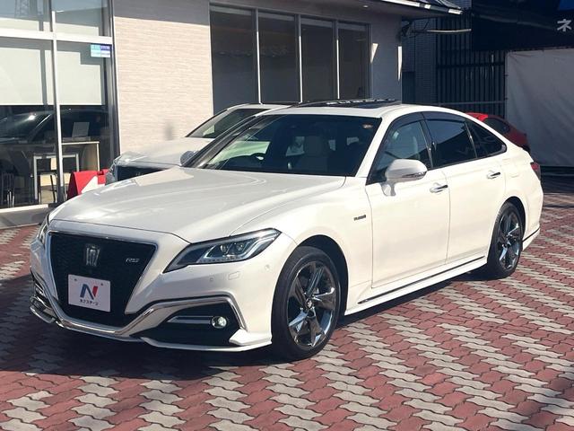 クラウンハイブリッド ＲＳアドバンス　Ｆｏｕｒ　４ＷＤ　ＴＲＤエアロ（Ｆ／Ｒ）　ムーンルーフ　白革　シートベンチレーション　デジタルインナーミラー　パノラミックビュー　駐車支援　おくだけ充電　ＥＴＣ２．０　禁煙車　ＢＳＭ　ＲＣＴＡＢ　カラーＨＵＤ（25枚目）