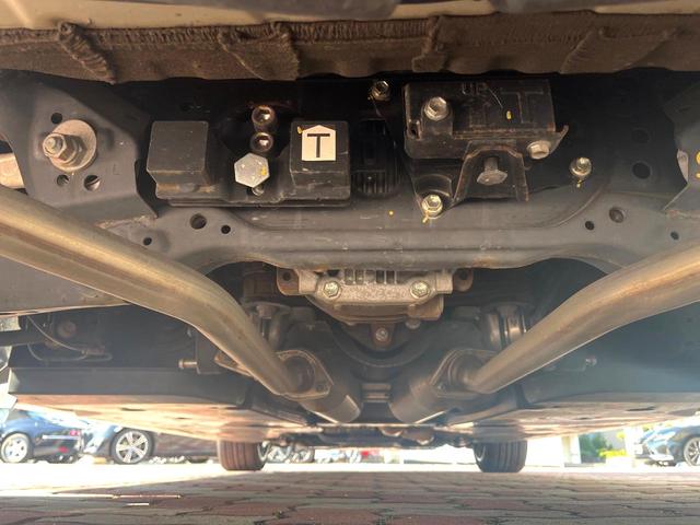 クラウンハイブリッド ＲＳアドバンス　Ｆｏｕｒ　４ＷＤ　ムーンルーフ　黒革　シートベンチレーション　禁煙車　ＢＳＭ　ＲＣＴＡＢ　カラーＨＵＤ　シートメモリ　３眼ＬＥＤヘッド　革巻きステアリング　パドルシフト　セーフティセンス　メーカーナビ　ＥＴＣ（18枚目）